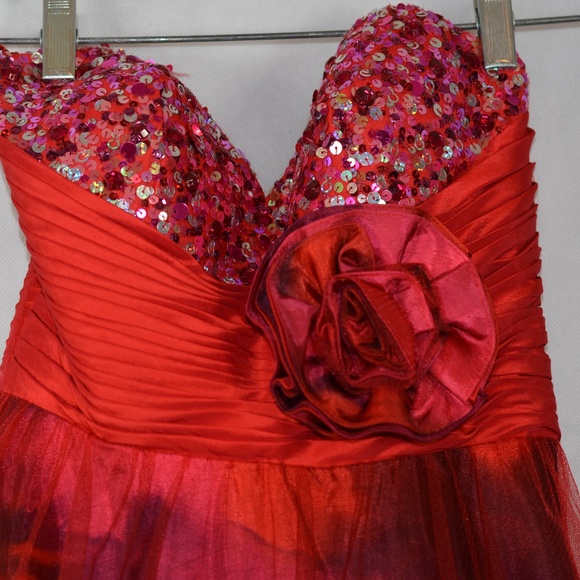 Jovani Red Tulle/Printed Gown SZ 0 - Picture 6 of 11